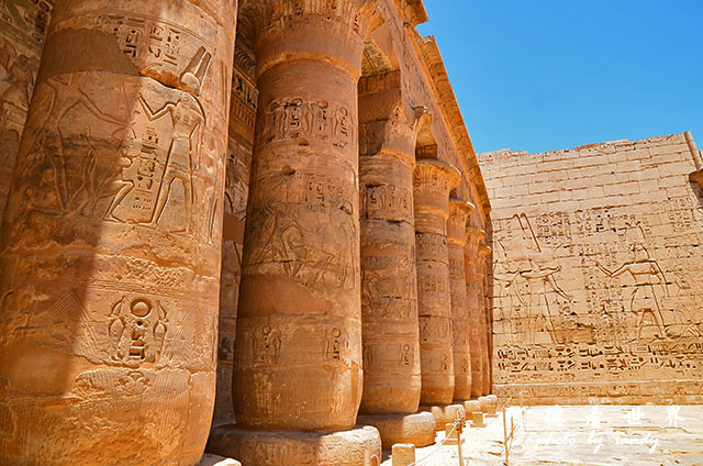 Luxor1D7000 119.JPG Luxor1D7000 119.JPG