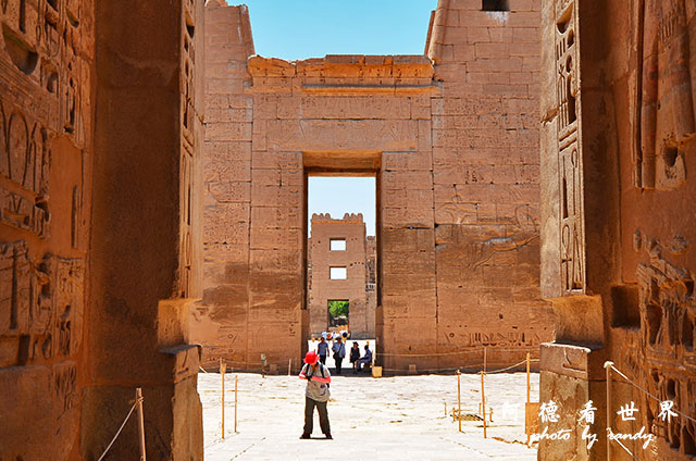 Luxor1D7000 121.JPG Luxor1D7000 121.JPG