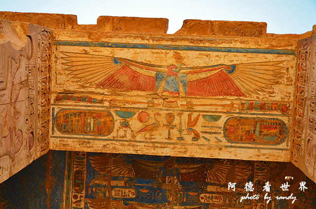 Luxor1D7000 125.JPG Luxor1D7000 125.JPG