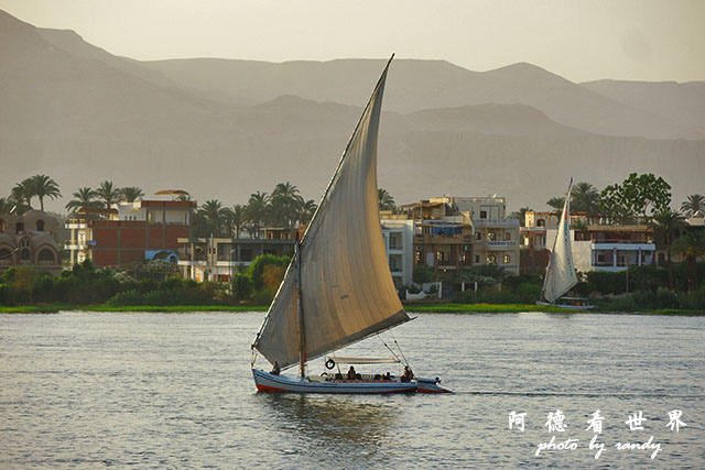 luxor4-alexandria1P7700 146.JPG luxor4-alexandria1P7700 146.JPG