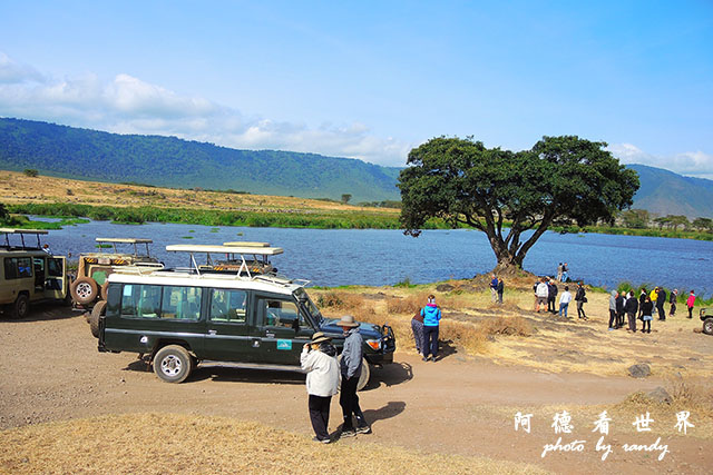 ngorongoroP7700 111.JPG ngorongoroP7700 111.JPG