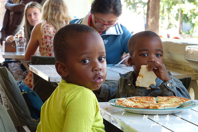 moshi4FZ200 (41).JPG moshi4FZ200 (41).JPG