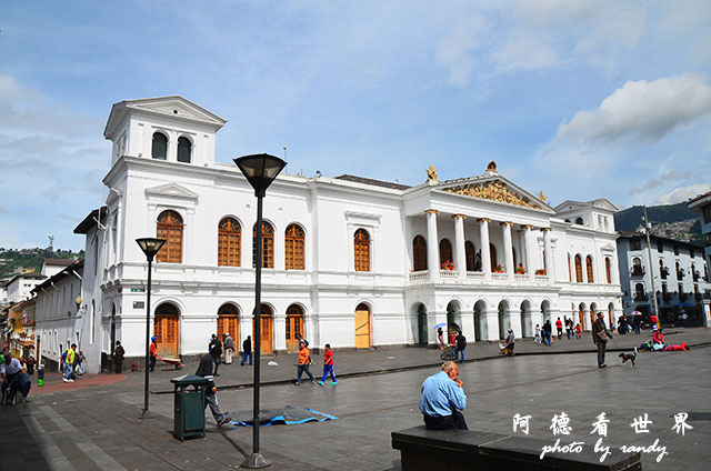 quito2-2D7000 042.JPG quito2-2D7000 042.JPG