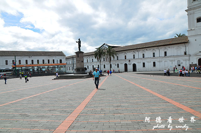 quito2-2D7000 101.JPG quito2-2D7000 101.JPG