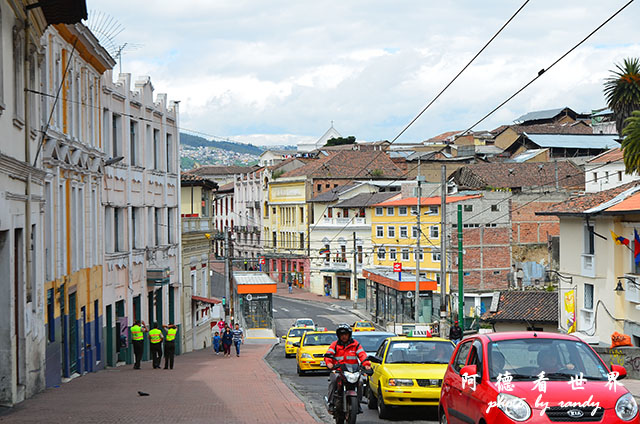 quito2-2D7000 110.JPG quito2-2D7000 110.JPG