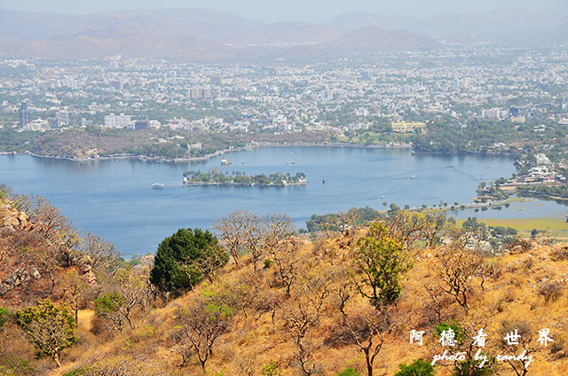 udaipur3-monsoonpalaceD7000 146.JPG