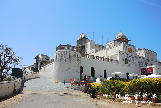 udaipur3-monsoonpalaceP7700 075.JPG