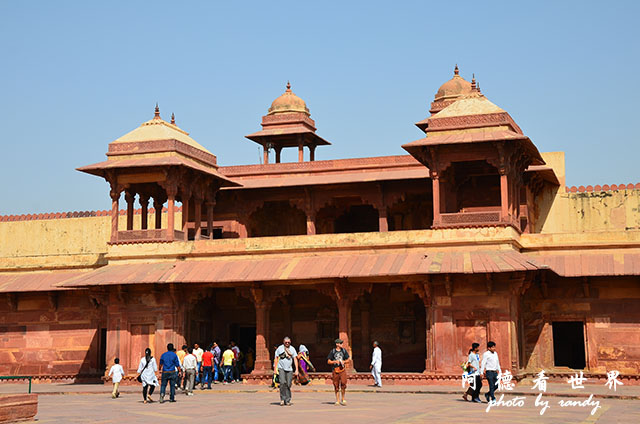 agra1D7000 201.JPG