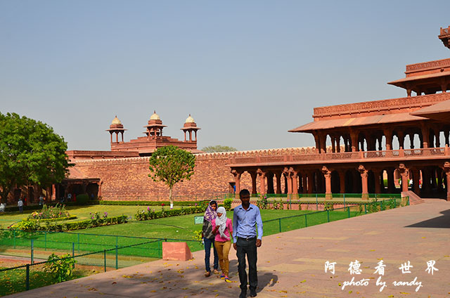 agra1D7000 226.JPG