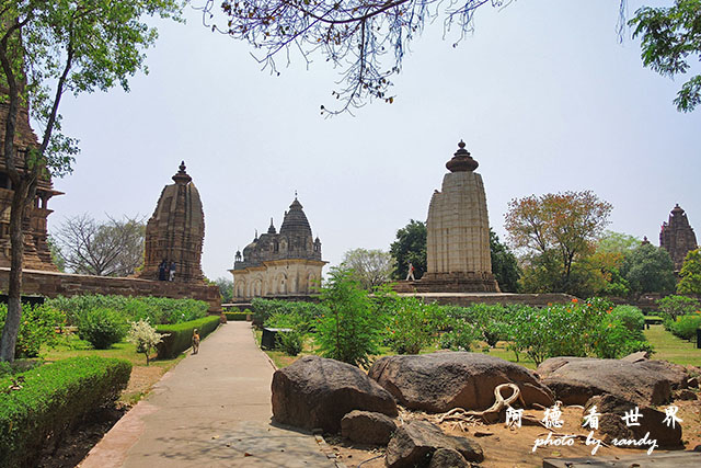 khajuraho1-2P7700 135.JPG