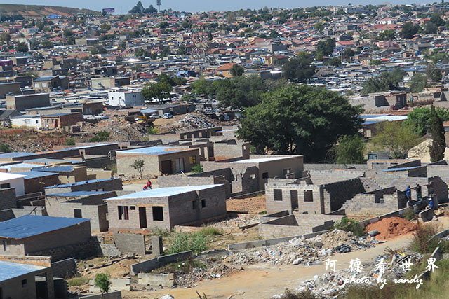 johannesburg1-2SX740 043.JPG johannesburg1-2SX740 043.JPG