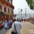 varanasi1-2D7000 022.JPG