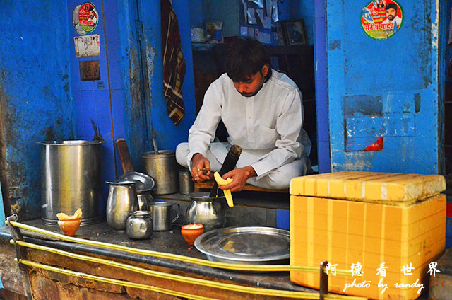 varanasi1-2D7000 073.JPG