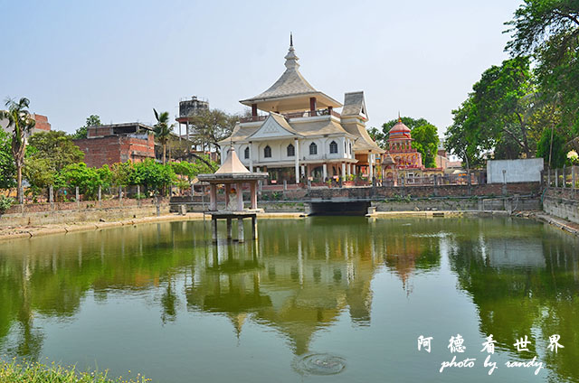 varanasi1-2D7000 082.JPG varanasi1-2D7000 082.JPG