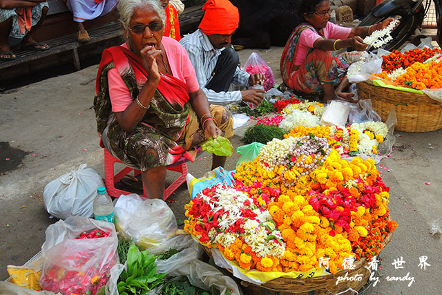 varanasi1-2P7700 045.JPG