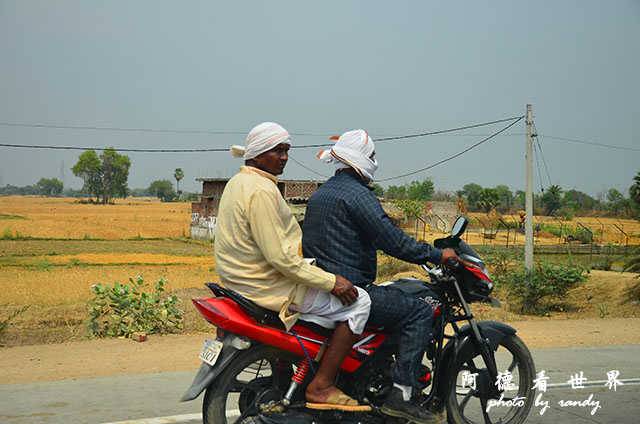 bodhgaya1D7000 070.JPG