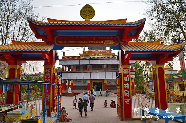 bodhgaya1D7000 119.JPG