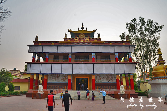 bodhgaya1D7000 120.JPG bodhgaya1D7000 120.JPG