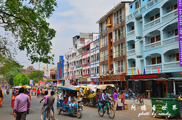 bodhgaya2D7000 122.JPG bodhgaya2D7000 122.JPG