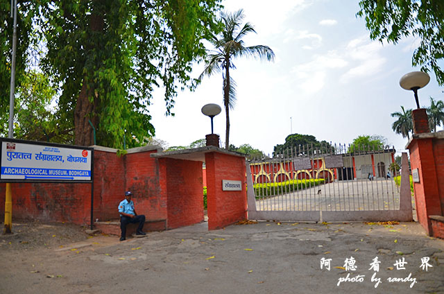 bodhgaya2D7000 128.JPG bodhgaya2D7000 128.JPG