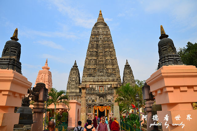 bodhgaya2D7000 020.JPG