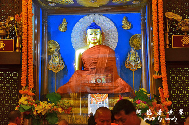 bodhgaya2D7000 027.JPG