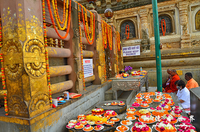 bodhgaya2D7000 041.JPG
