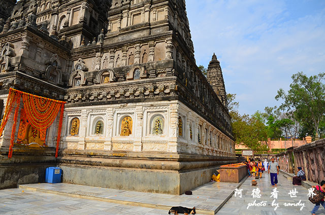 bodhgaya2D7000 049.JPG