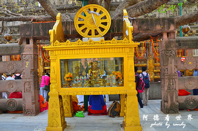 bodhgaya2D7000 064.JPG