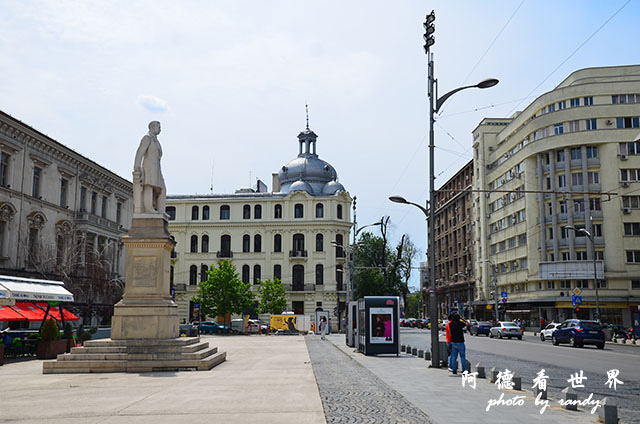 【羅馬尼亞•Bucharest】大學廣場走到革命廣場　散步在
