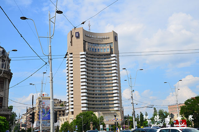 【羅馬尼亞•Bucharest】大學廣場走到革命廣場　散步在
