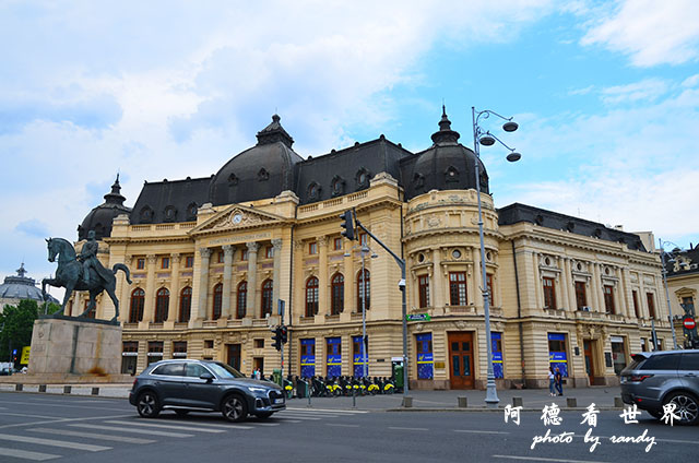【羅馬尼亞•Bucharest】大學廣場走到革命廣場　散步在