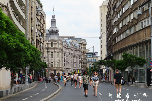 【羅馬尼亞•Bucharest】大學廣場走到革命廣場　散步在