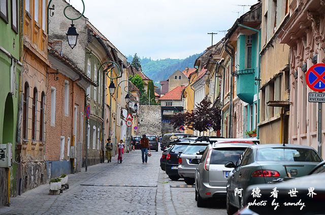 【【羅馬尼亞•Brasov】布拉索夫舊城外環散步 從坦帕山欣 【【羅馬尼亞•Brasov】布拉索夫舊城外環散步 從坦帕山欣