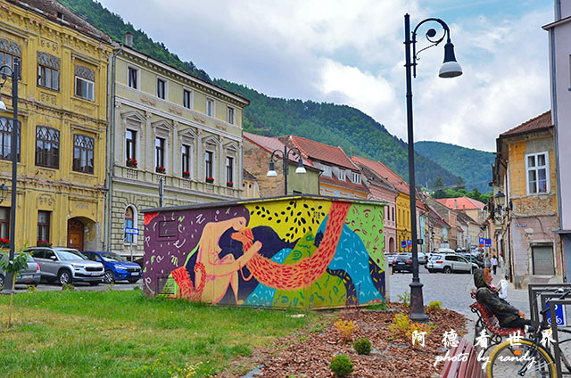 【【羅馬尼亞•Brasov】布拉索夫舊城外環散步 從坦帕山欣 【【羅馬尼亞•Brasov】布拉索夫舊城外環散步 從坦帕山欣