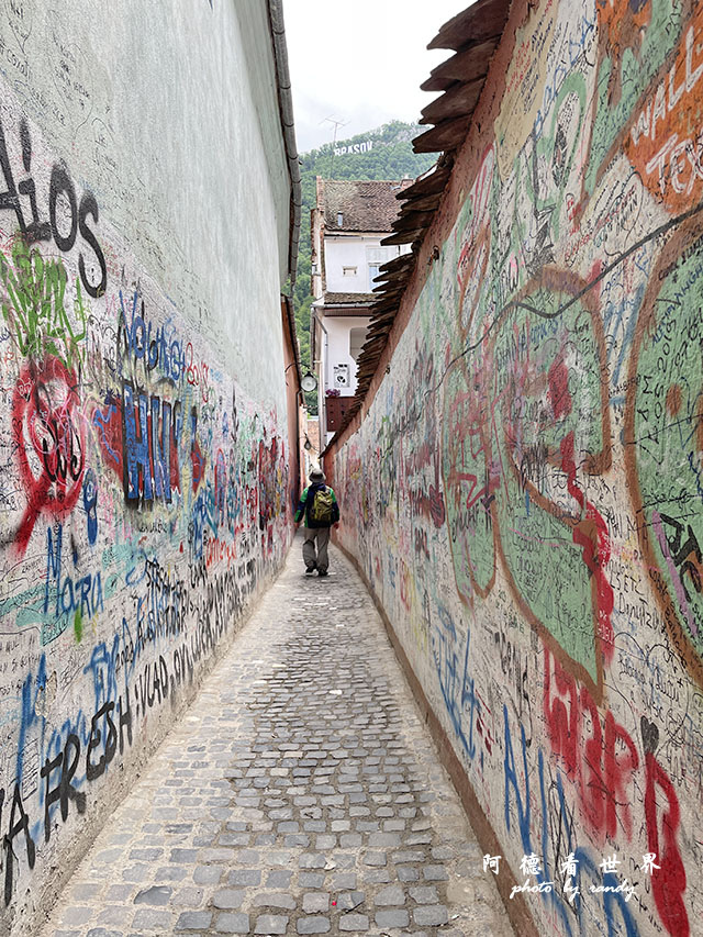 【【羅馬尼亞•Brasov】布拉索夫舊城外環散步 從坦帕山欣 【【羅馬尼亞•Brasov】布拉索夫舊城外環散步 從坦帕山欣