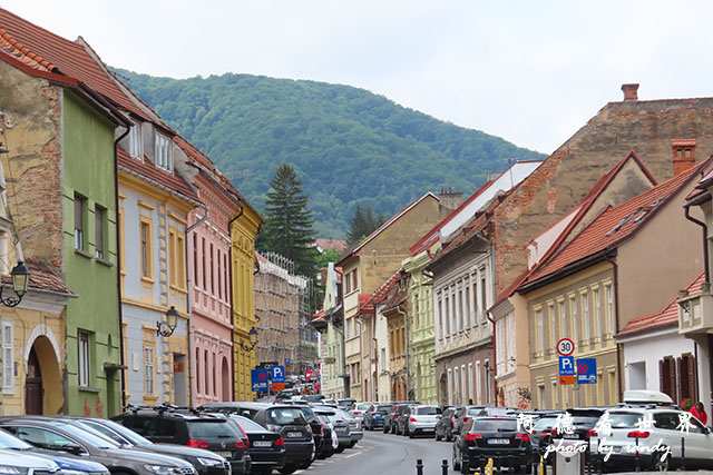 【【羅馬尼亞•Brasov】布拉索夫舊城外環散步 從坦帕山欣 【【羅馬尼亞•Brasov】布拉索夫舊城外環散步 從坦帕山欣