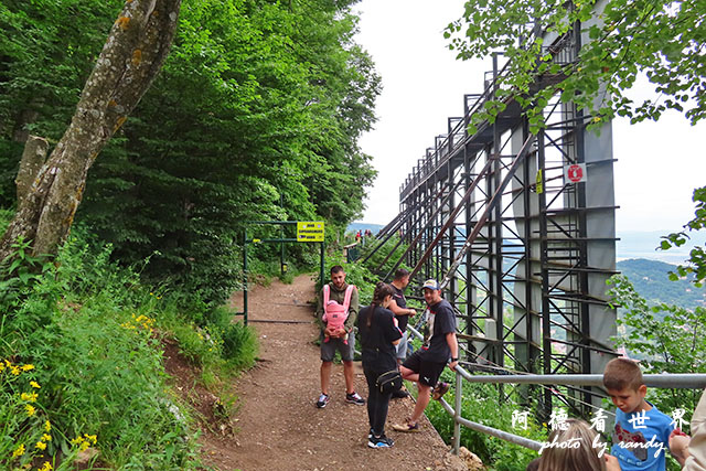 【【羅馬尼亞•Brasov】布拉索夫舊城外環散步 從坦帕山欣 【【羅馬尼亞•Brasov】布拉索夫舊城外環散步 從坦帕山欣