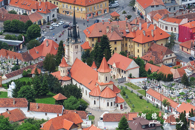 【【羅馬尼亞•Brasov】布拉索夫舊城外環散步 從坦帕山欣 【【羅馬尼亞•Brasov】布拉索夫舊城外環散步 從坦帕山欣