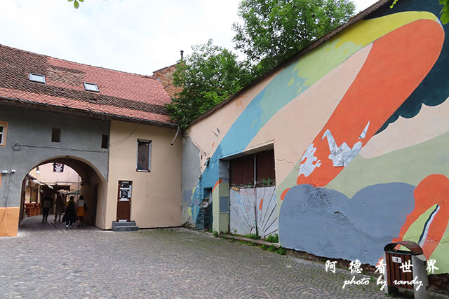 【【羅馬尼亞•Brasov】布拉索夫舊城外環散步 從坦帕山欣 【【羅馬尼亞•Brasov】布拉索夫舊城外環散步 從坦帕山欣