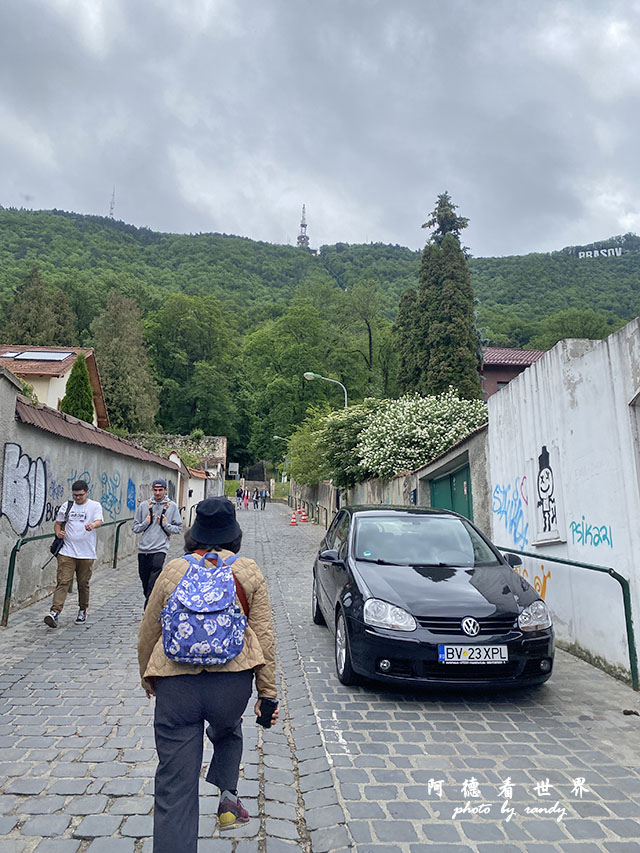 【【羅馬尼亞•Brasov】布拉索夫舊城外環散步 從坦帕山欣 【【羅馬尼亞•Brasov】布拉索夫舊城外環散步 從坦帕山欣