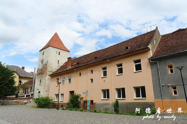 【【羅馬尼亞•Brasov】布拉索夫舊城外環散步 從坦帕山欣 【【羅馬尼亞•Brasov】布拉索夫舊城外環散步 從坦帕山欣