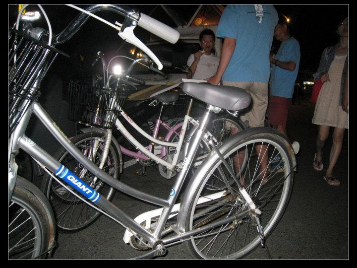 騎淑女車逛街... 騎淑女車逛街...