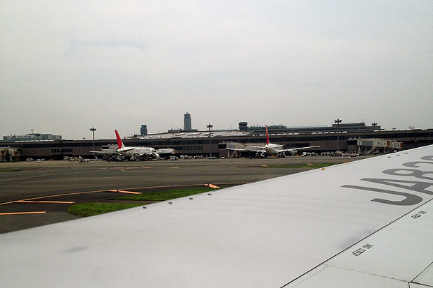 降落成田空港