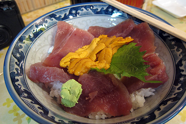 鮪魚海膽丼