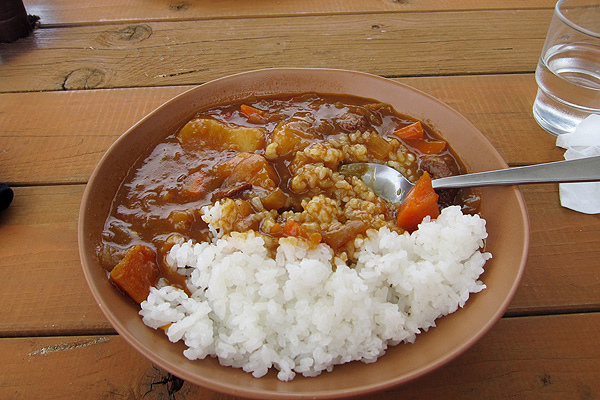牛肉咖哩飯 牛肉咖哩飯