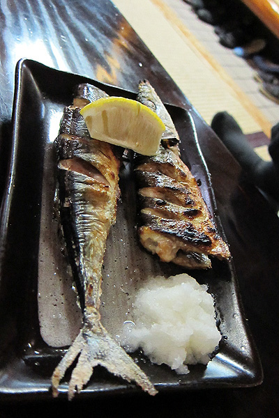 烤秋刀魚 烤秋刀魚
