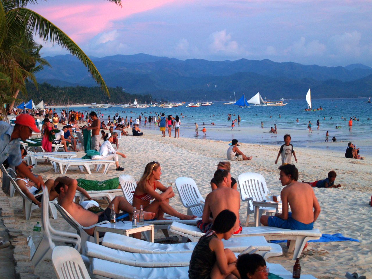 boracay-at-night.jpg