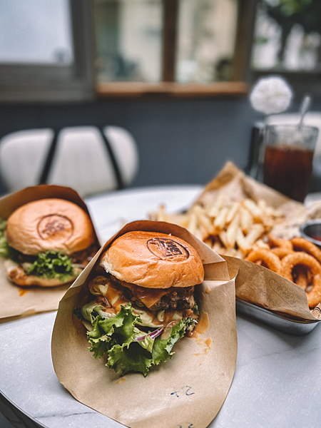 【綠島美食懶人包】2023綠島吃什麼?｜三天兩夜15間人氣美