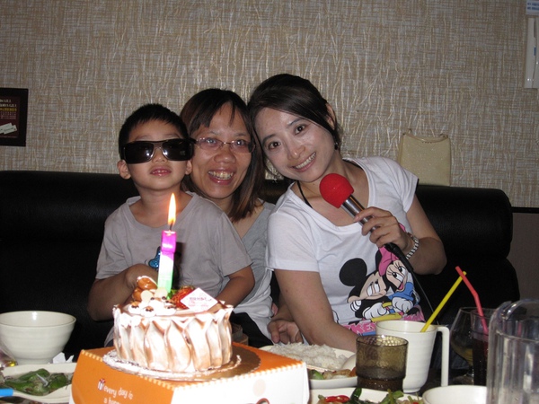 Mickey Birthday Party05.jpg